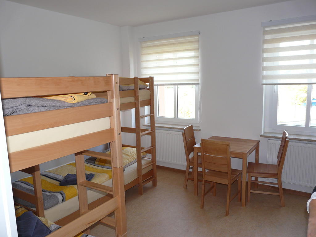 Sport Tourist Hostel Weißenfels Rum bild